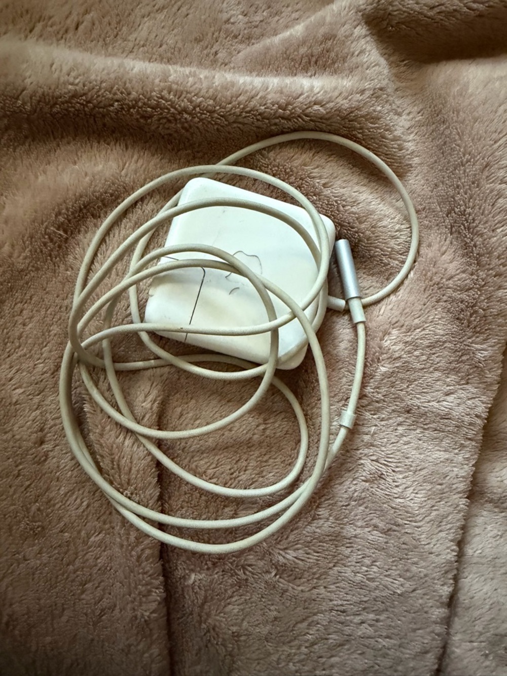 Apple White Laptop Charger with Cable